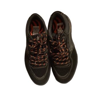 Vans Black Low Top Sneakers Orange Sole Size 7 Used – Like New